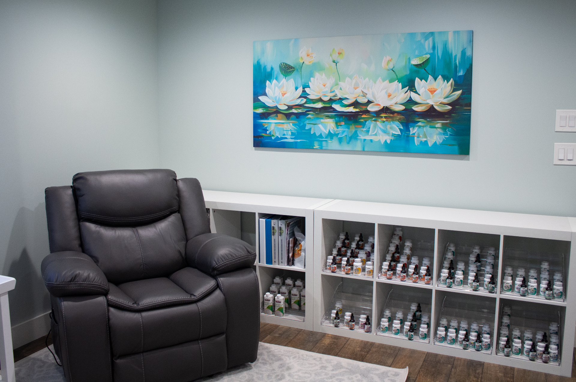 Comfortable wellness room with Inno-Vita supplements at Harmony Health & Wellness